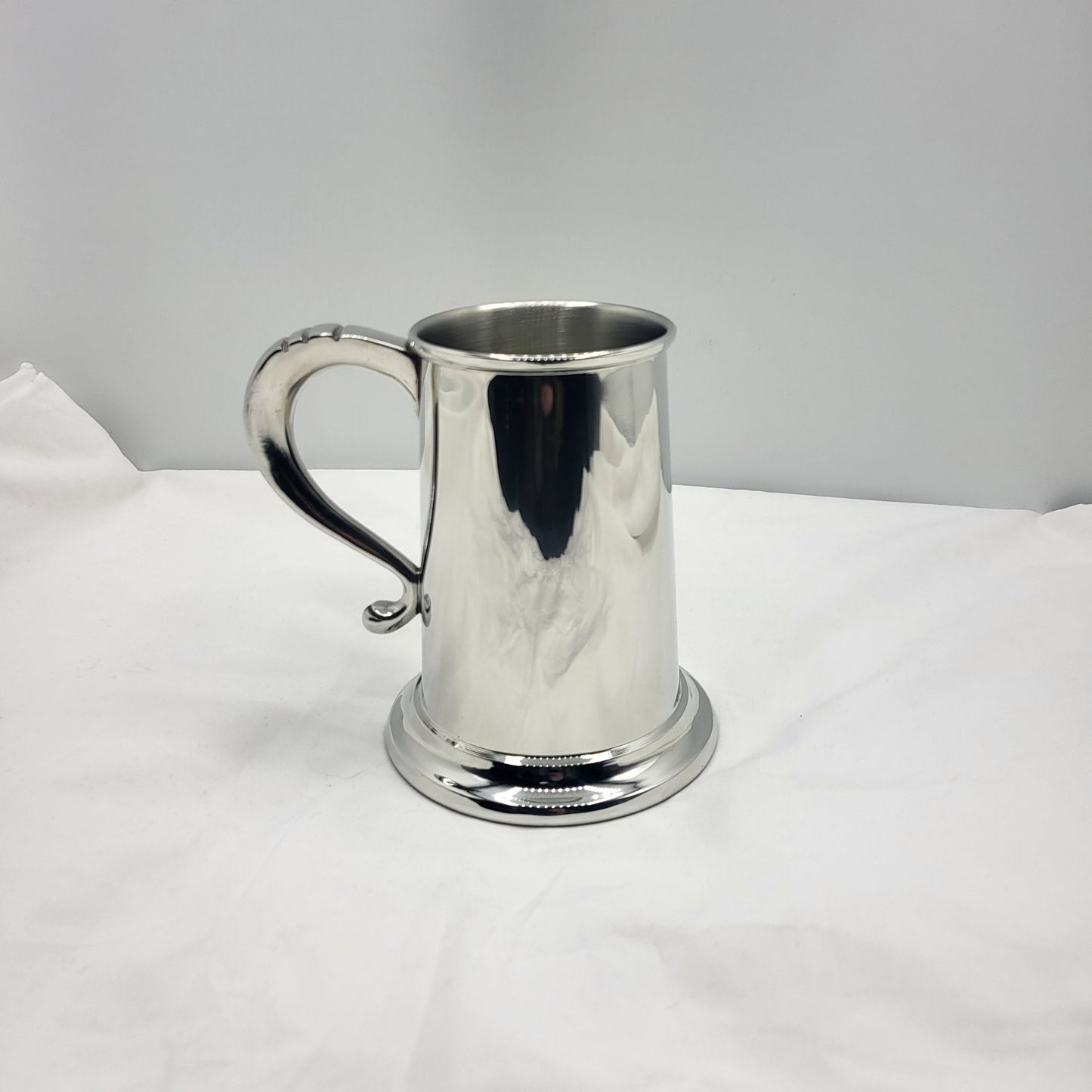 Pewter 16 Oz. Tankard w/Glass Bottom